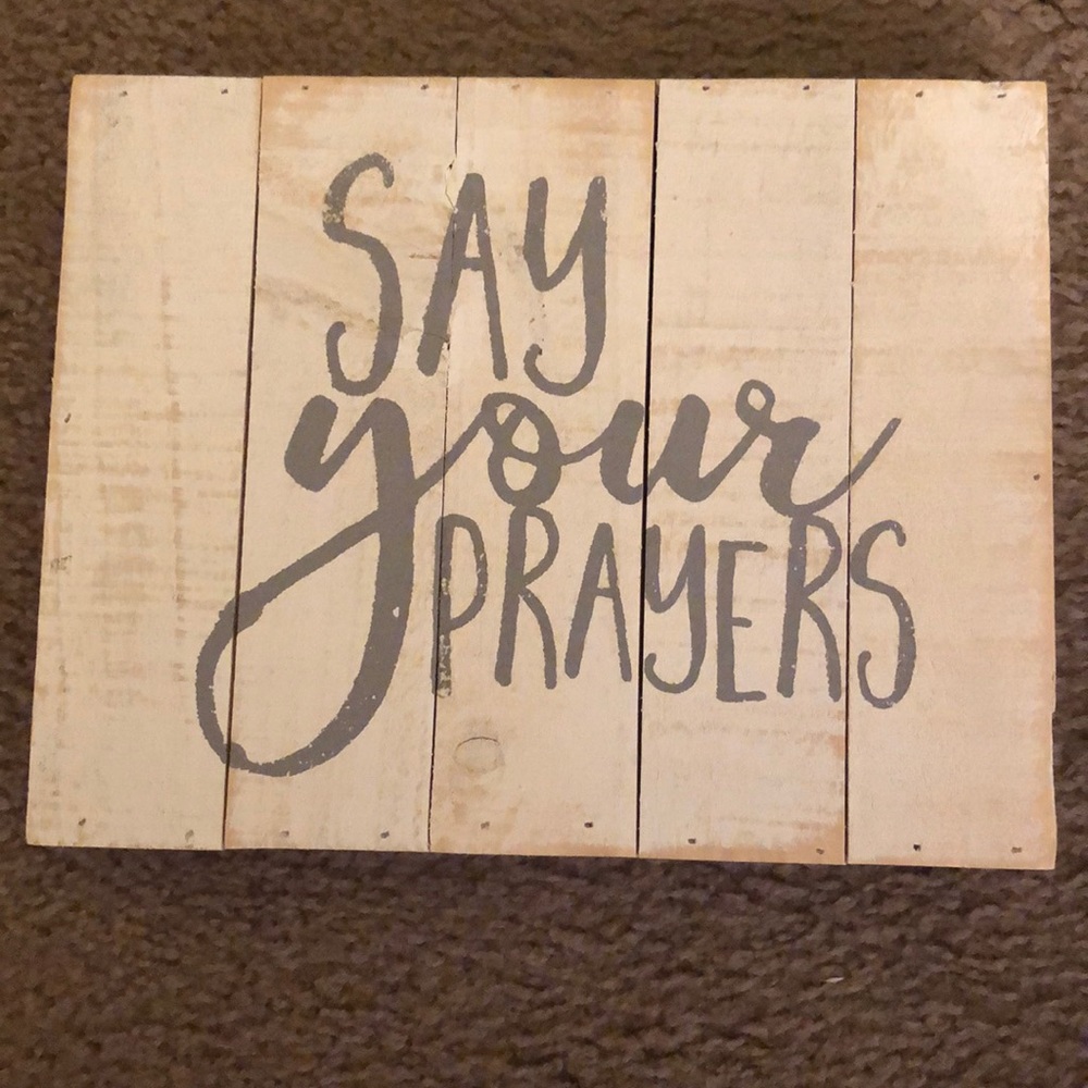 SAY YOUR PRAYERS WALL DECORATION!